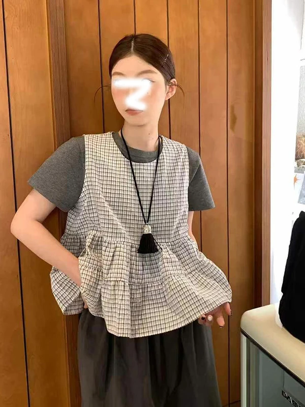 夏季2025新款茶里茶气别致小香风休闲格纹马甲背心叠穿短袖套装女
