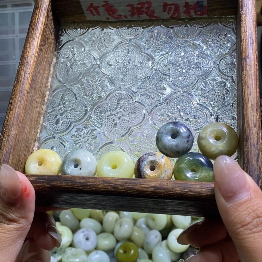 合金蛇纹石玉颈饰245