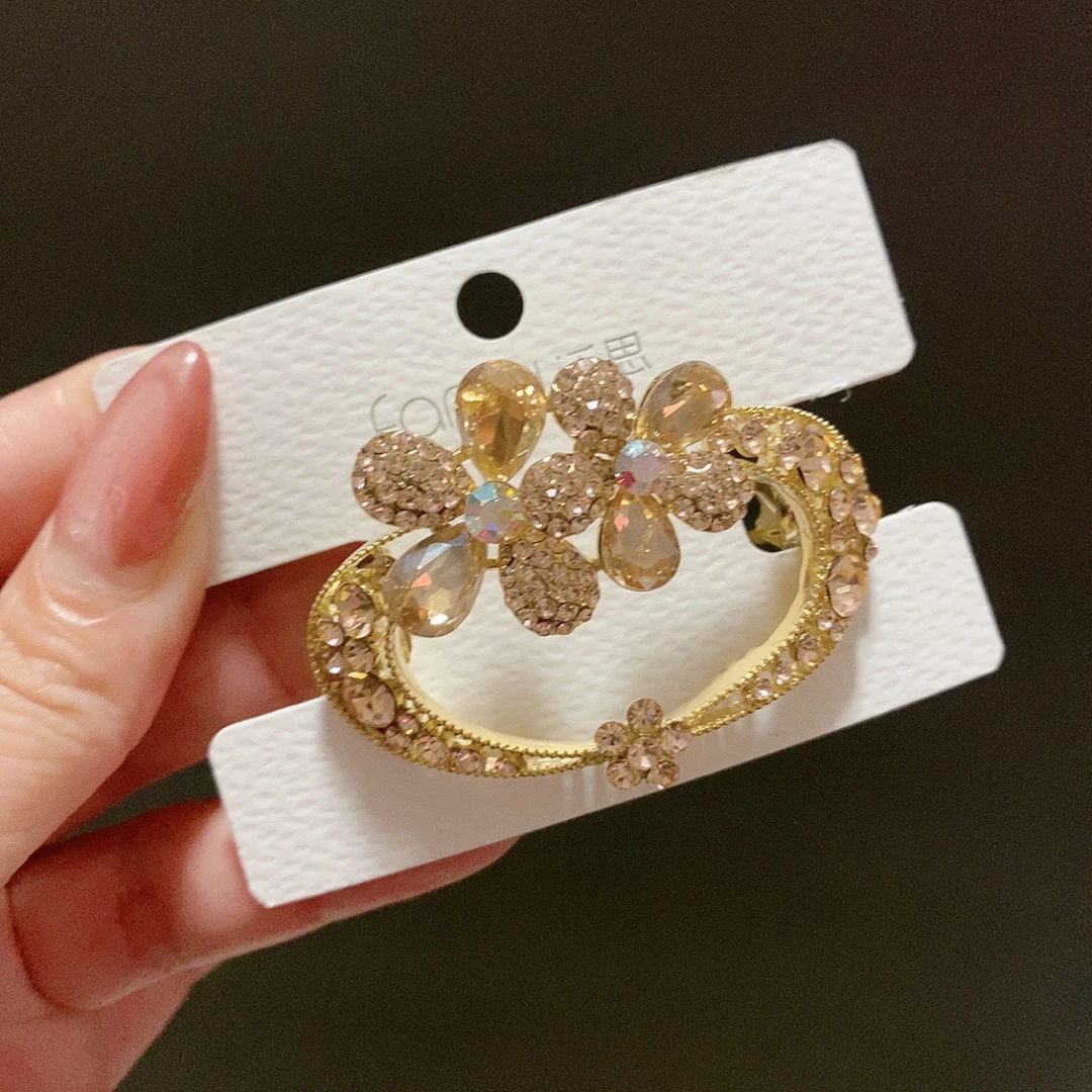 泛思1032香槟色花朵空心扣半披发夹精致时尚发卡镶钻