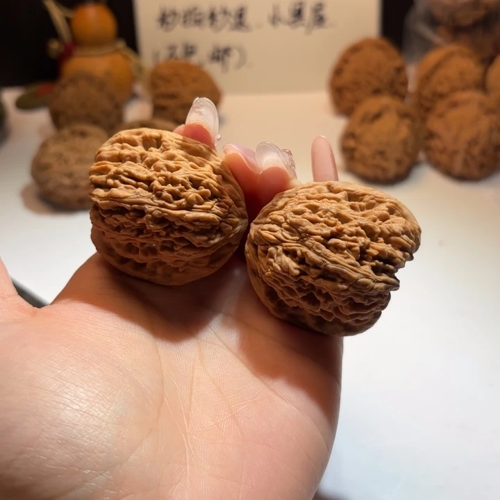 文玩核桃吊坠3号40-40-40天残凹底