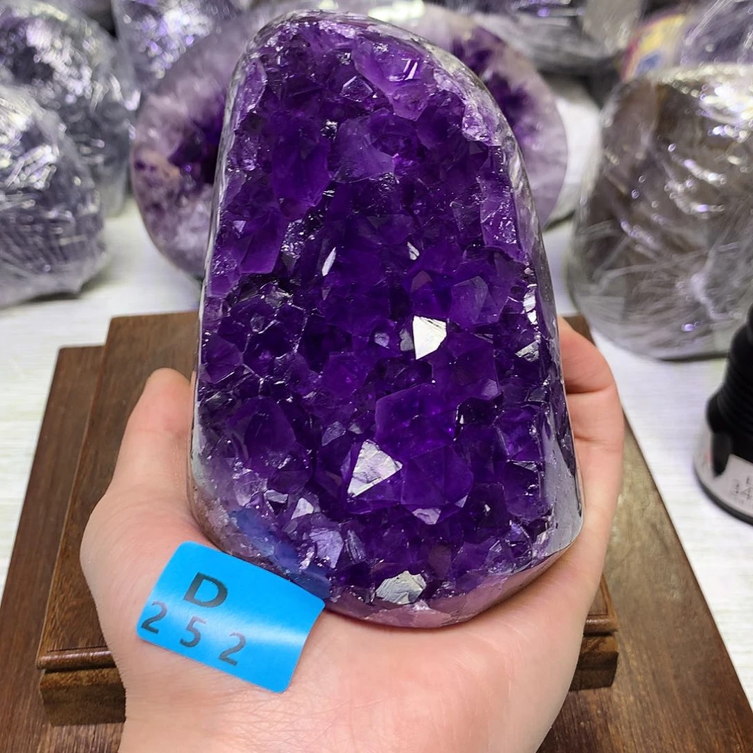 紫晶大型摆件（非配饰）未镶嵌