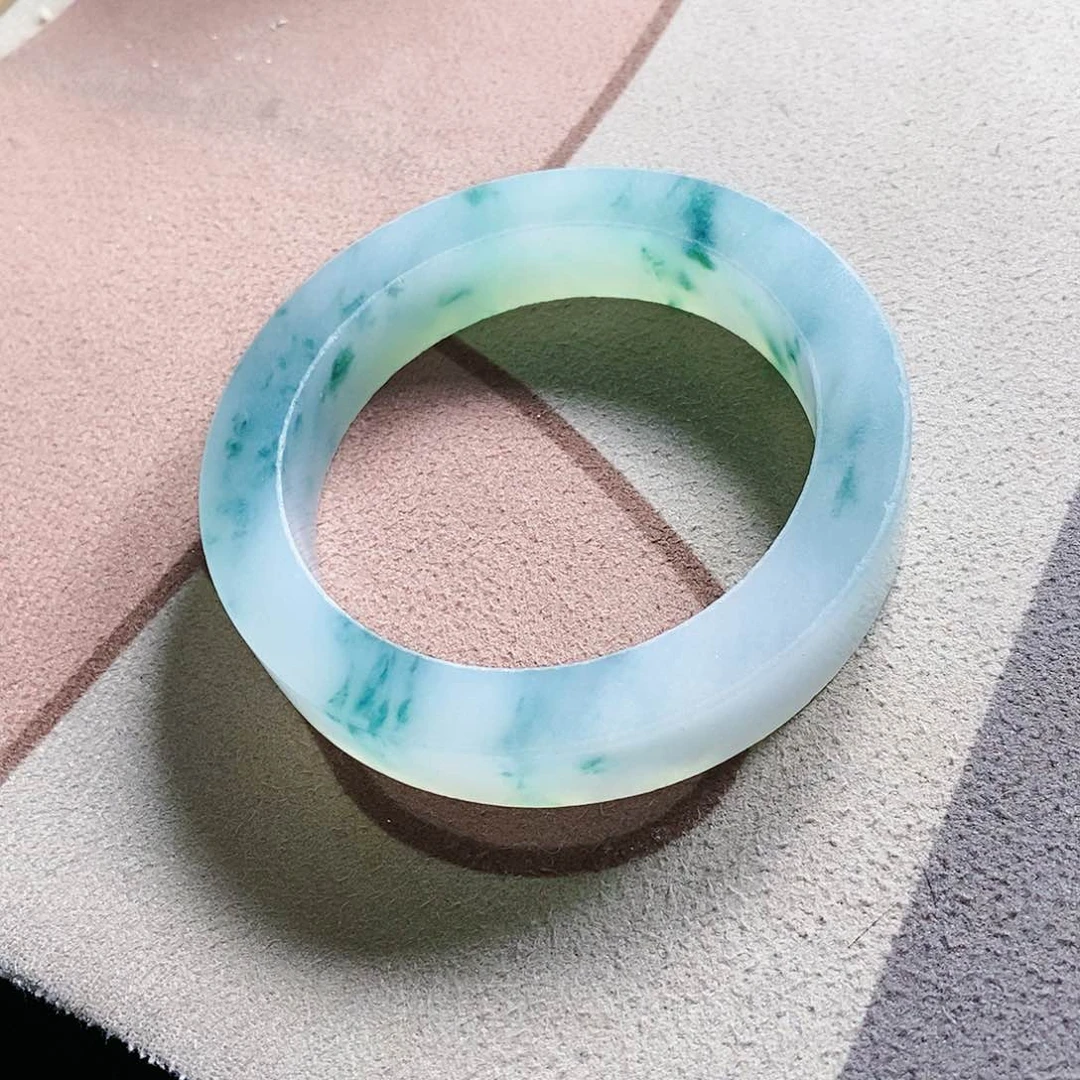 定制翡翠不未镶嵌漫*