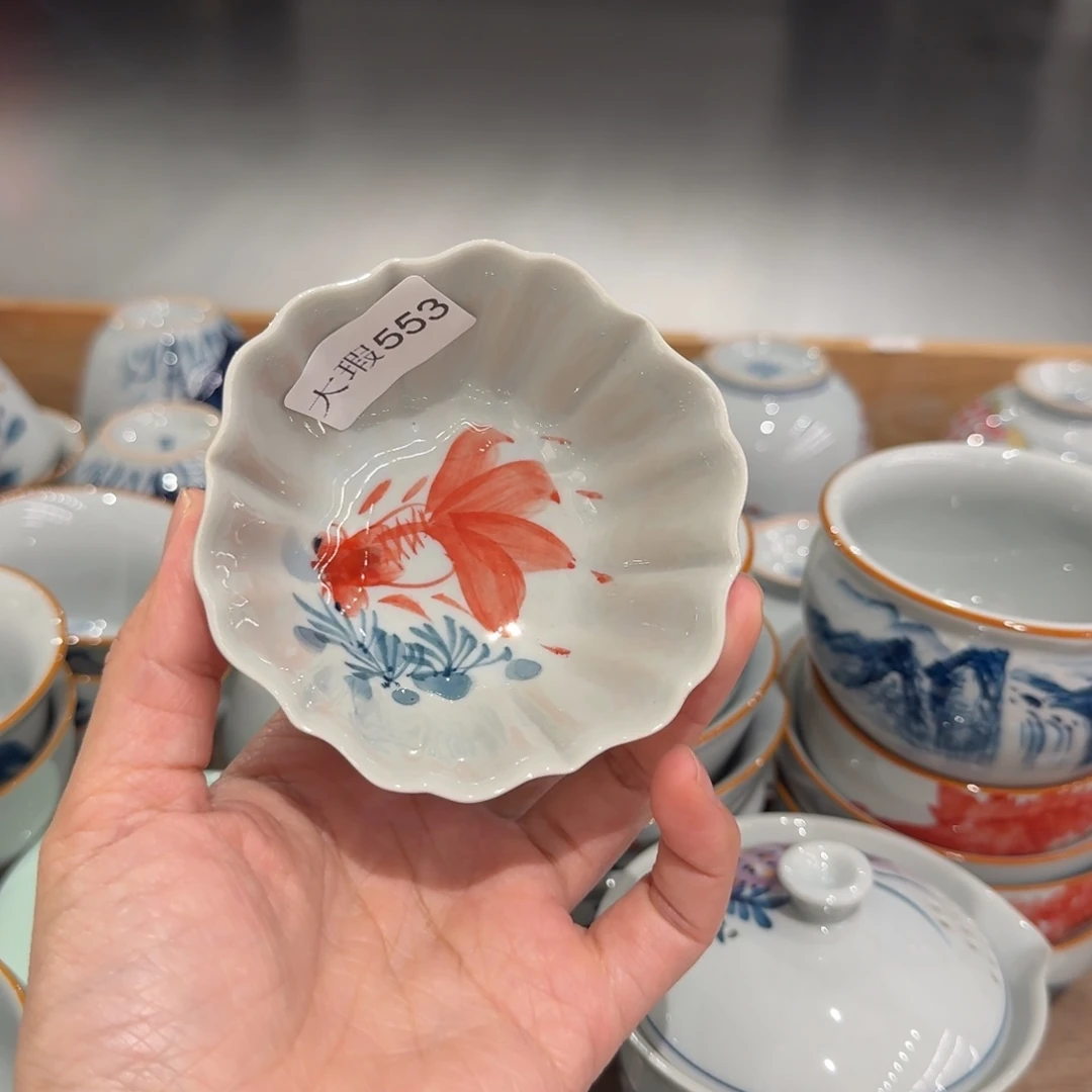 釉下手绘茶具微瑕