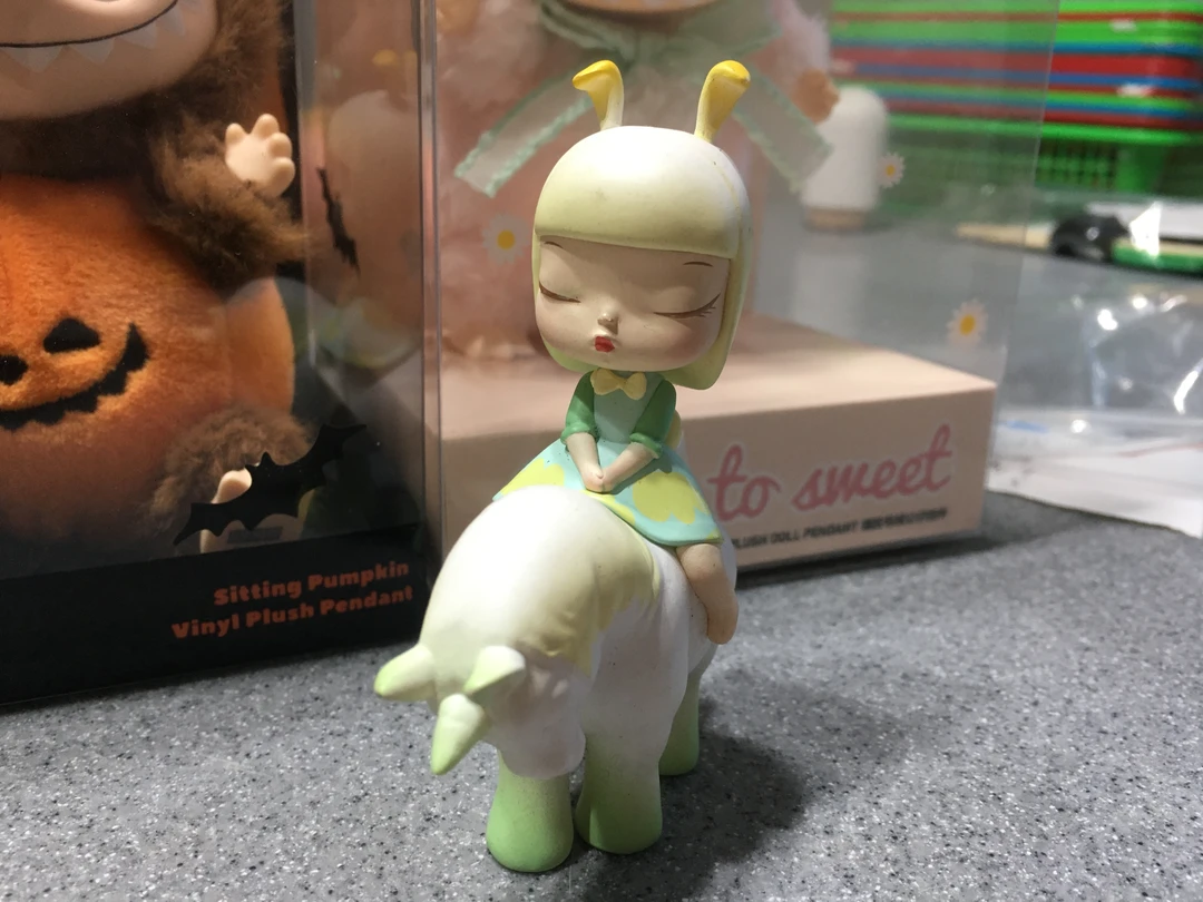 白夜童话两款散货潮玩