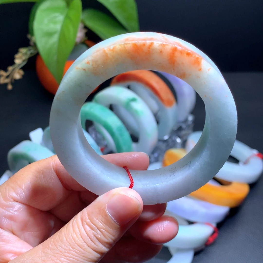 未镶嵌手镯定制翡翠