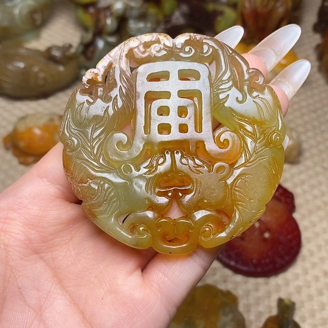 未镶嵌蛇纹石玉颈饰