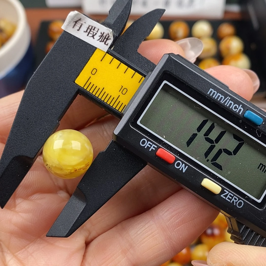 琥珀未镶嵌裸石蜜蜡1060