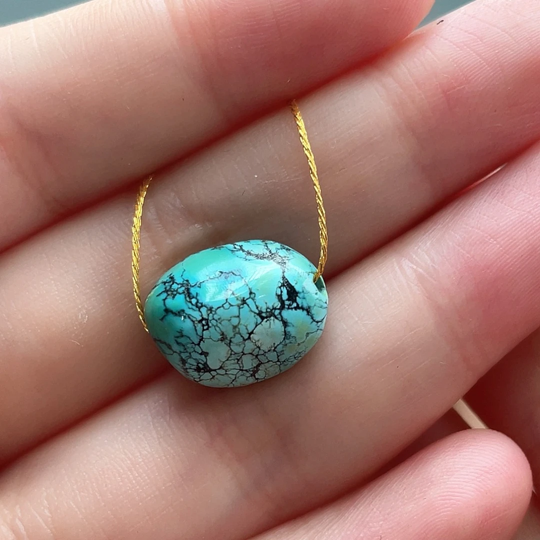 未镶嵌绿松石颈饰