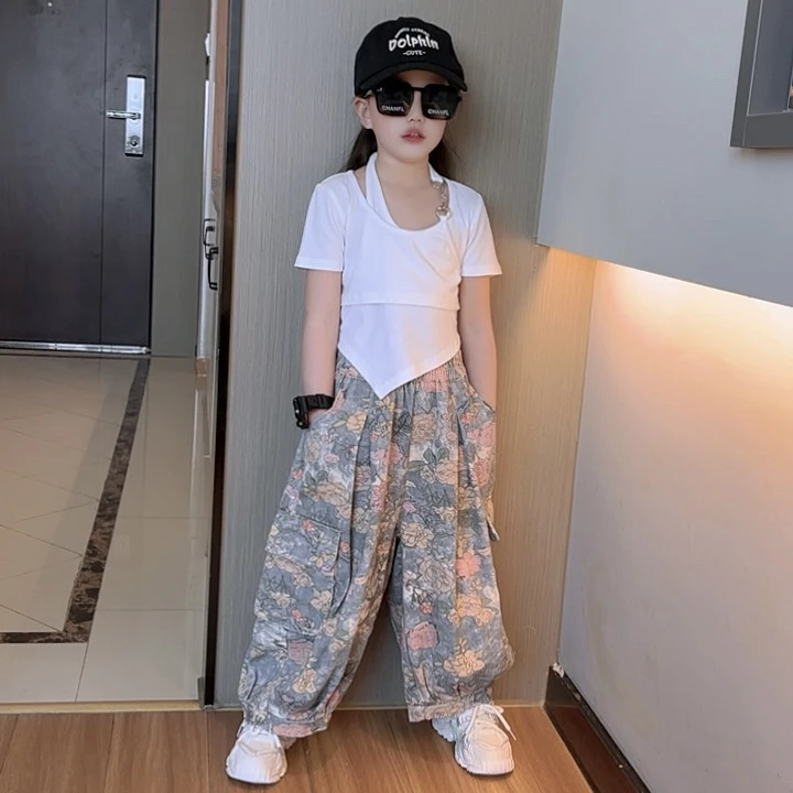 女童夏款短袖套装中大童洋气休闲挂脖不规则T恤宽松碎花工装9分裤