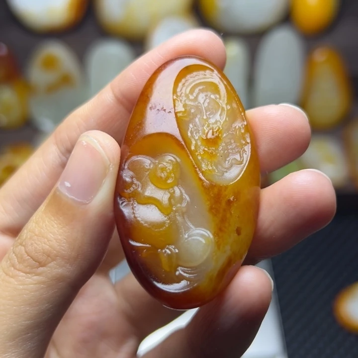 和田玉未镶嵌颈饰