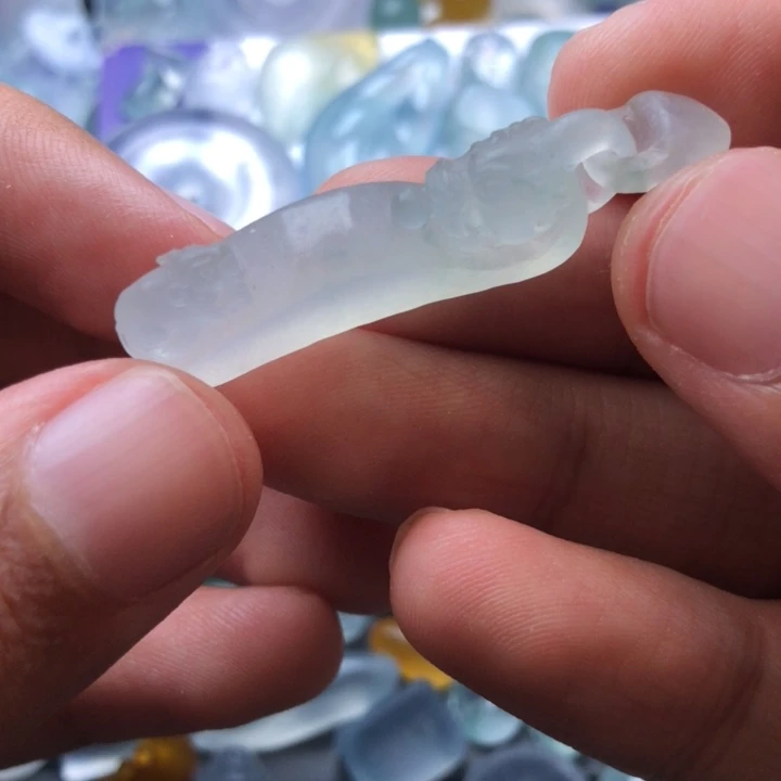 未镶嵌定制翡翠挂件