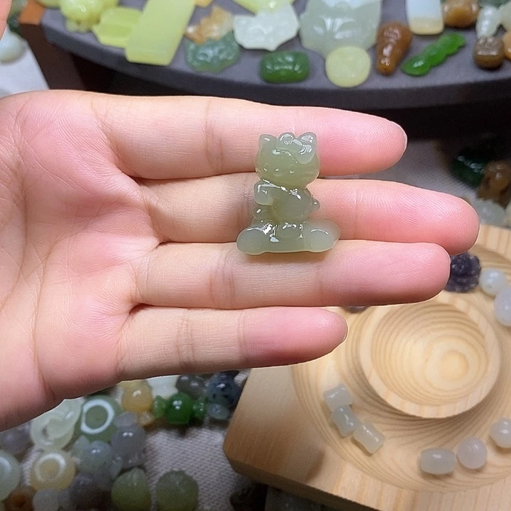 未镶嵌和田玉挂件