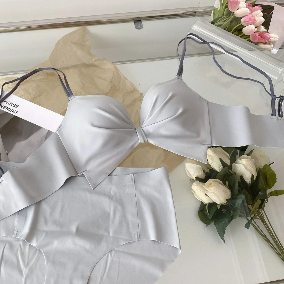 內衣夏季无痕双肩带法式性感内衣女士小胸白色显大无钢圈文胸套装