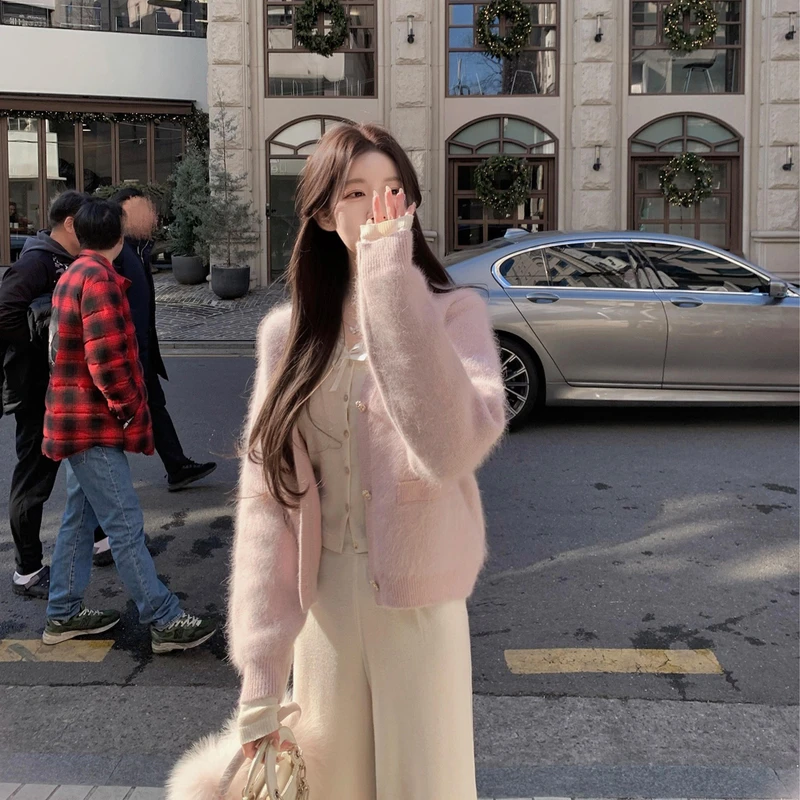 萌萌Ja 奶霜绒兔 慵懒休闲绒绒兔毛V领针织开衫短款外套秋冬上衣