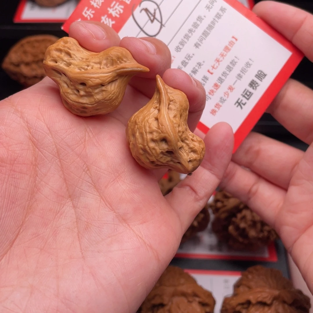 文玩核桃把件鸳鸯