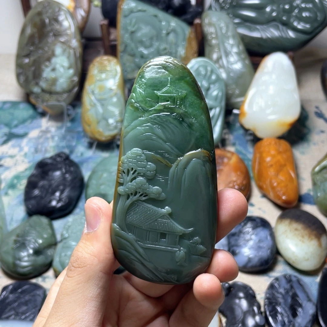 和田玉未镶嵌挂件山水