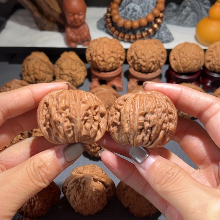 文玩核桃吊坠42蝴蝶磨