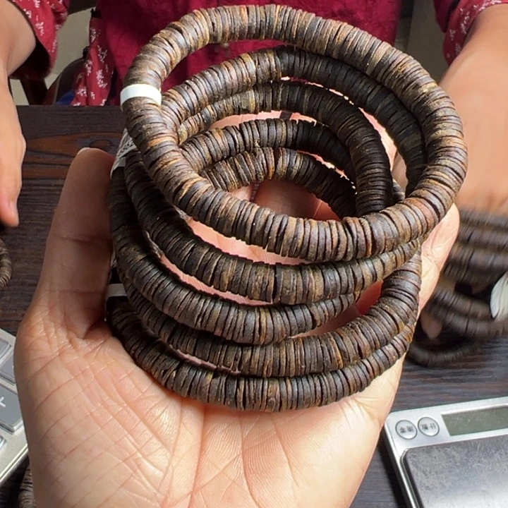 沉香手串紫棋母树沉水9克卡8多样性发1条