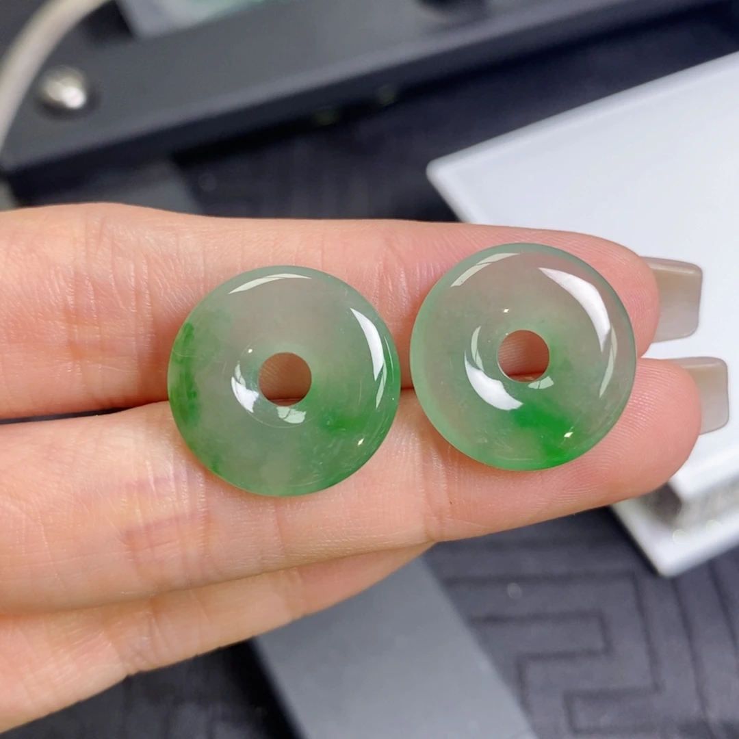 翡翠未镶嵌耳饰灰调调飘色甜甜圈