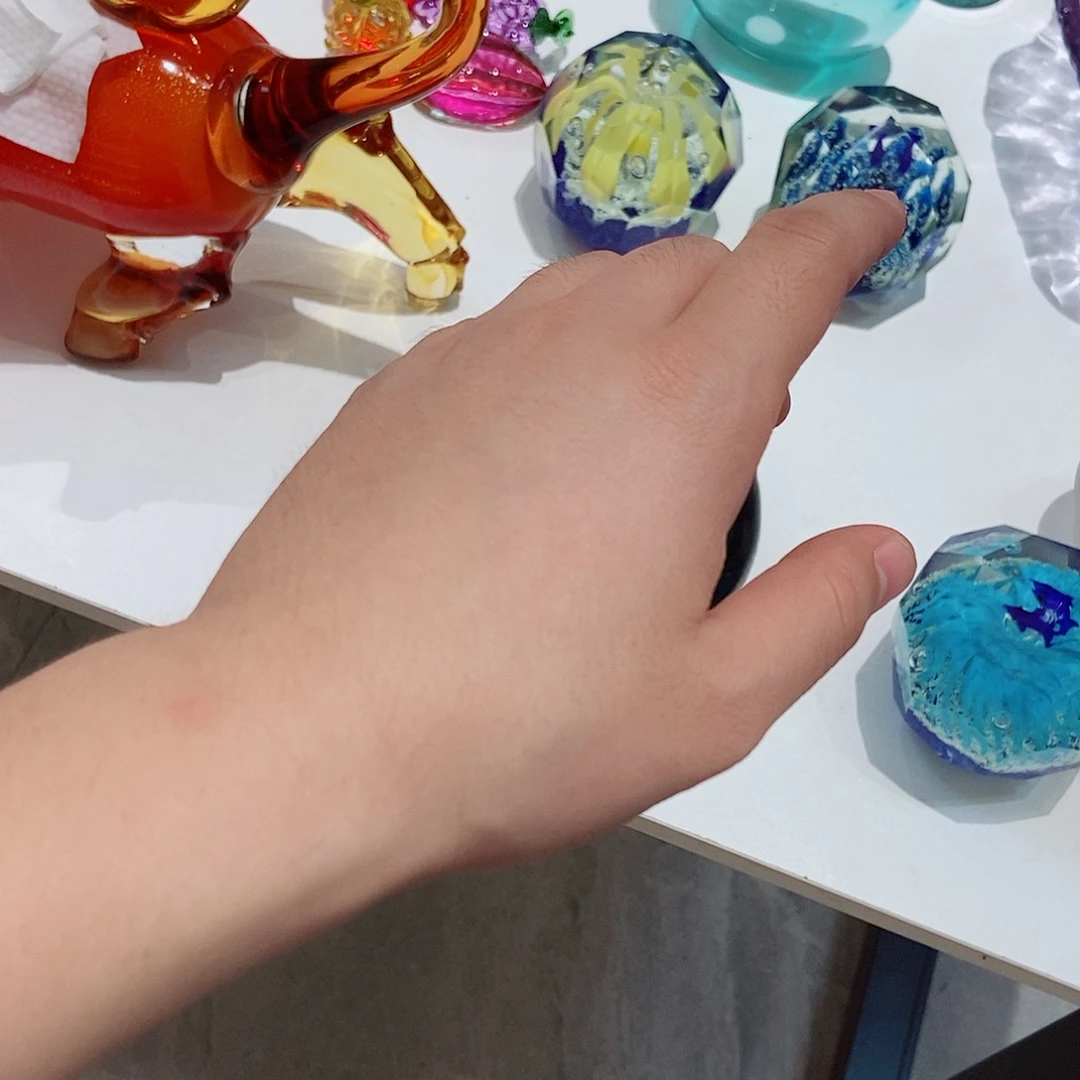 老***巷手工艺品琉璃微瑕