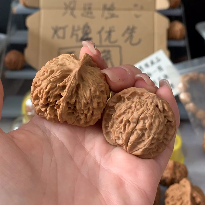 西***！吊坠文玩核桃异形单只，有瑕疵