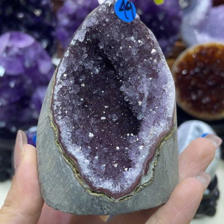 水晶大型摆件（非配饰）未镶嵌