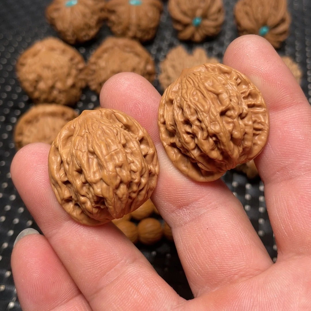 【闪购商品】文玩核桃把件30麦穗虎头手捻