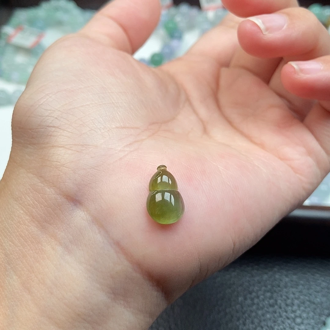 翡翠未镶嵌手链橄榄绿葫芦
