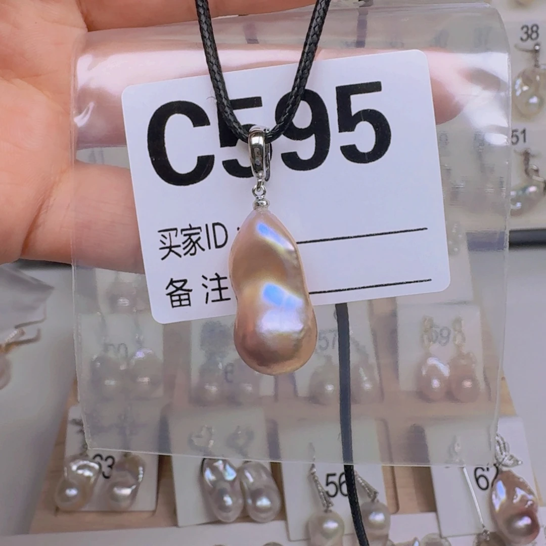 银S925镶嵌淡水珍珠耳饰