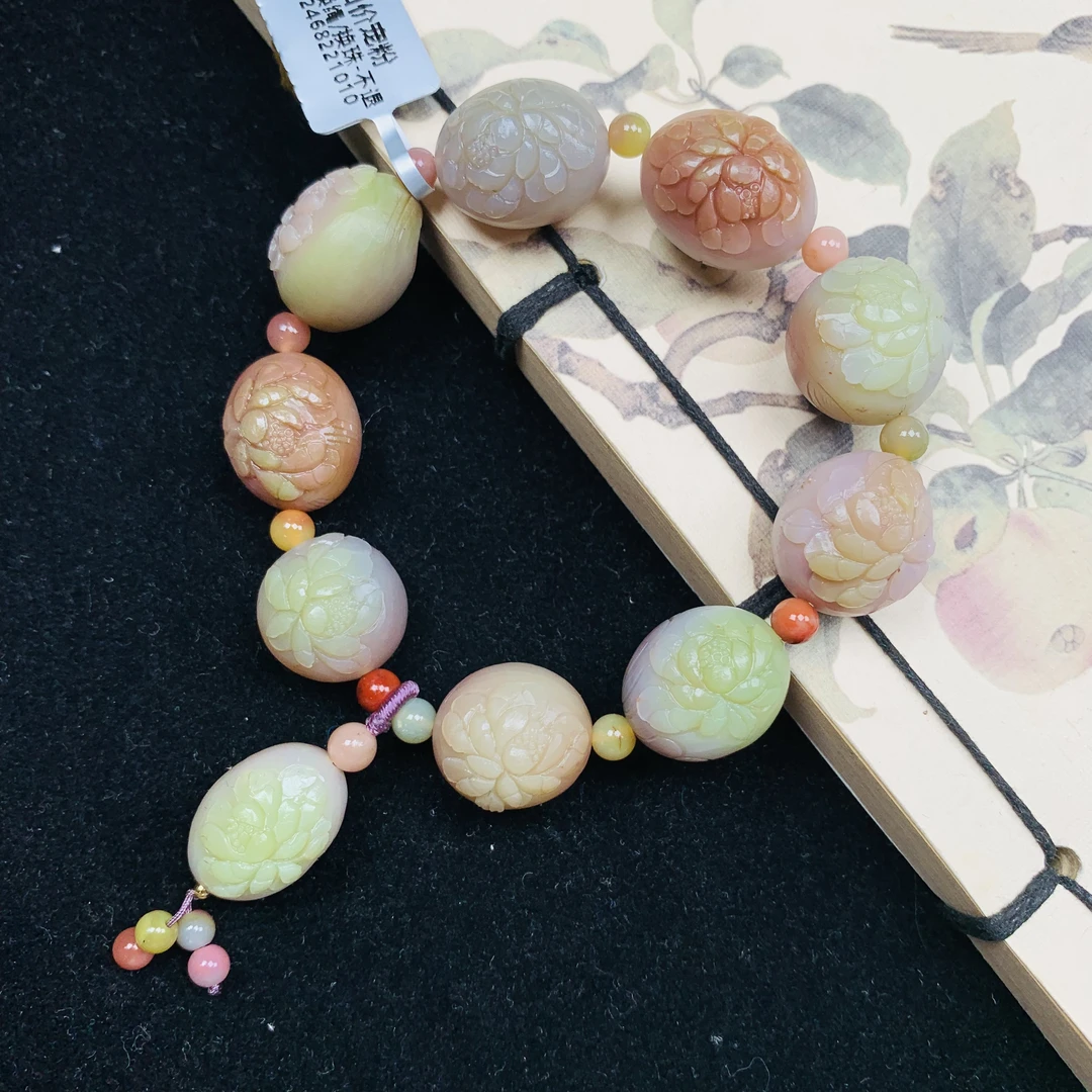 天然老矿盐源玛瑙俏色牡丹花蛋蛋手串精工巧雕