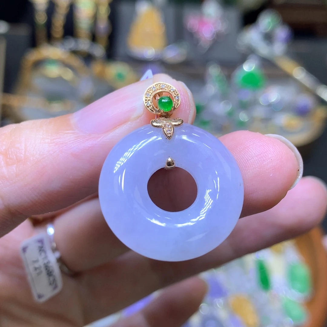 翡翠18K金镶嵌颈饰翡翠吊坠项链