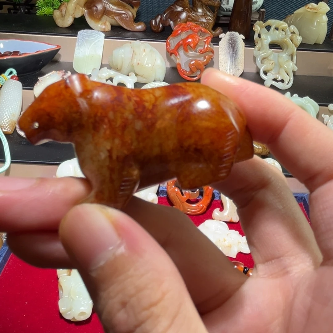 用***6和田玉未镶嵌颈饰和田玉玉熊