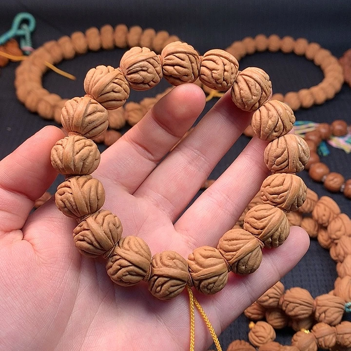 【闪购商品】手串桃核18祥云