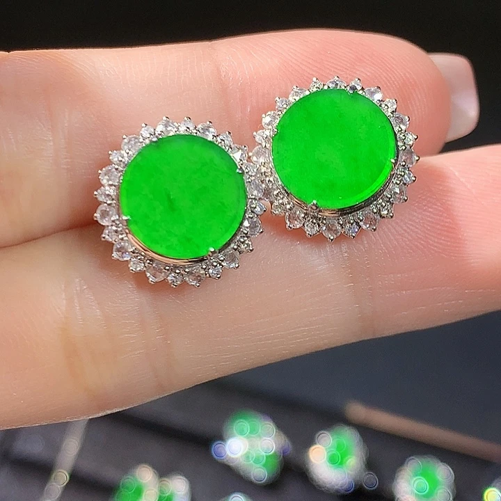 翡翠18K金镶嵌耳饰