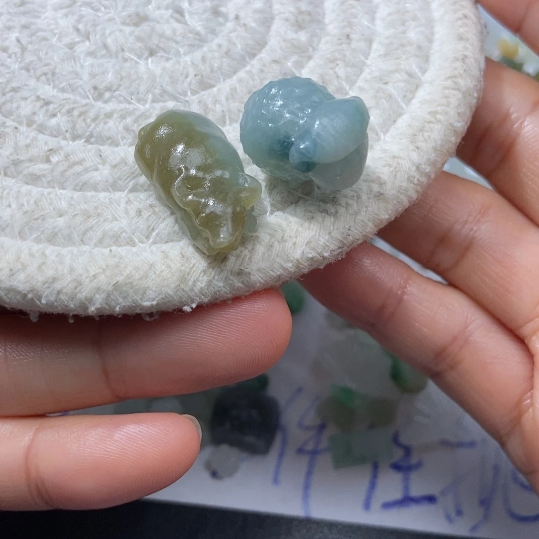 未镶嵌定制翡翠翡翠