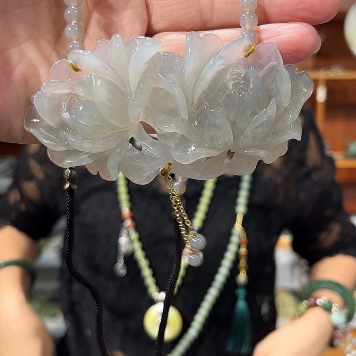 颈饰未镶嵌和田玉（糖玉）