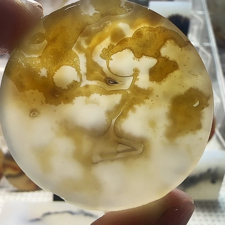 玛瑙/玉髓未镶嵌珠宝奇石