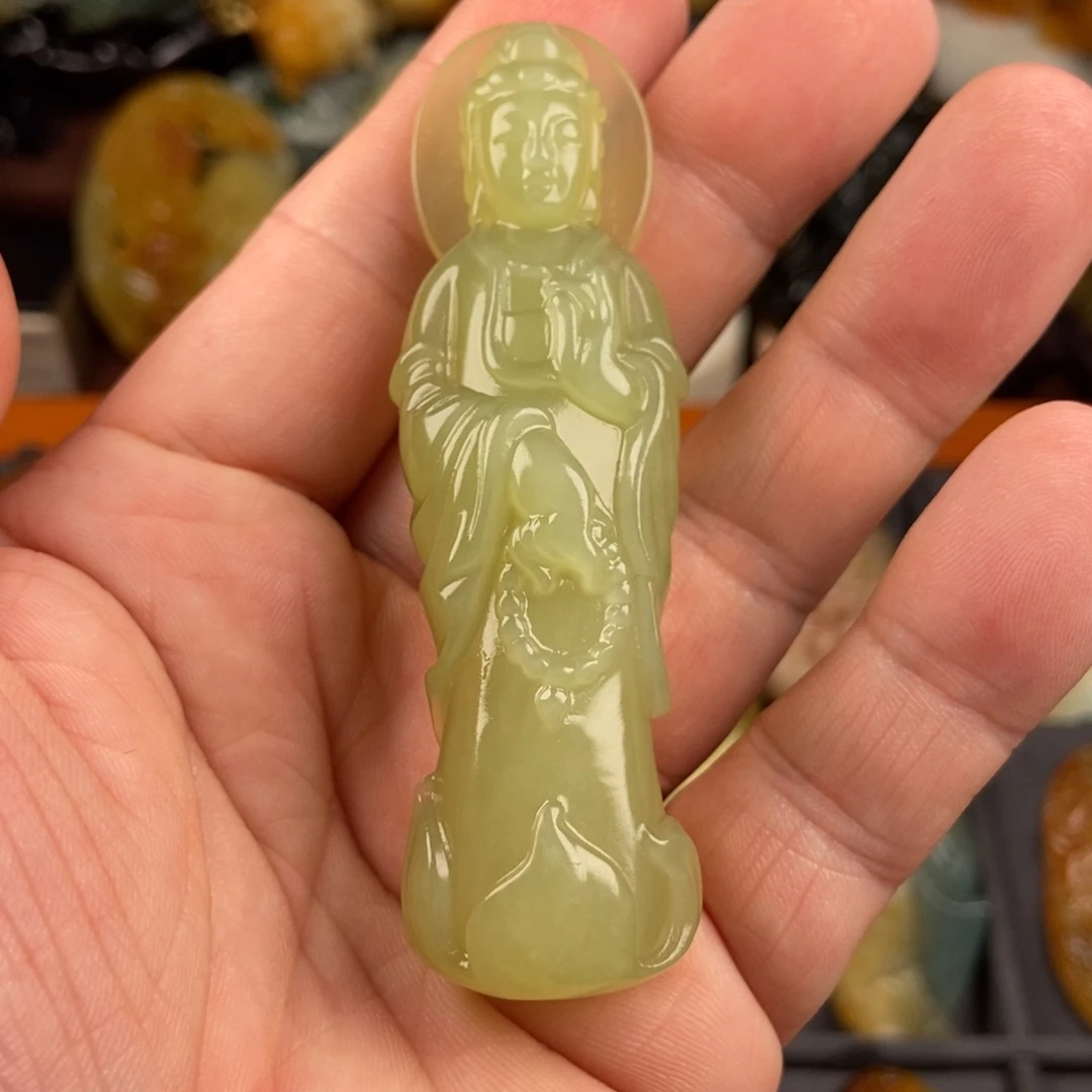 蛇纹石玉挂件未镶嵌