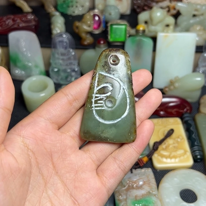 吊坠滴血莲花菩提