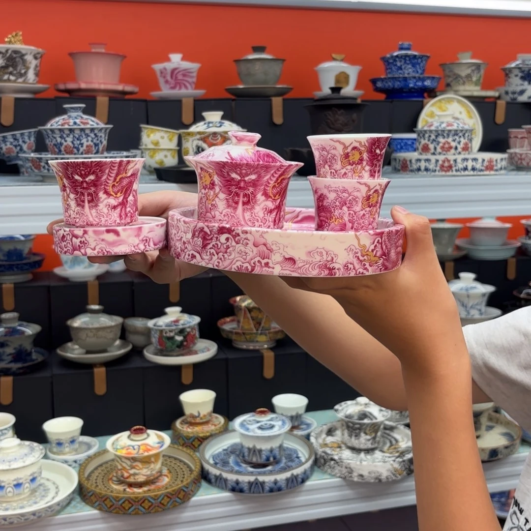 茶具是指由两块金属