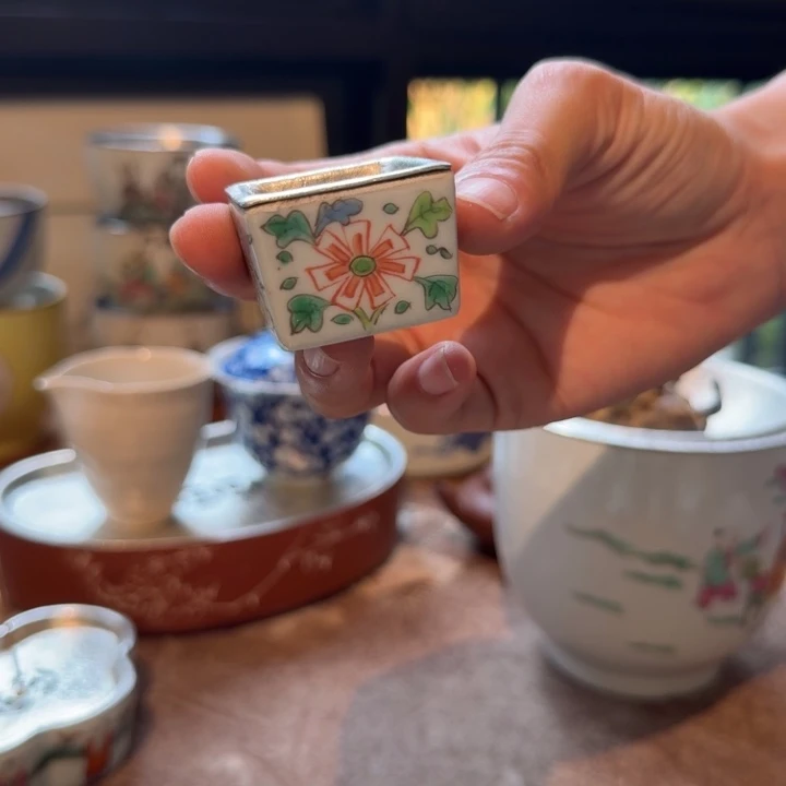 壶承天的作品是由一