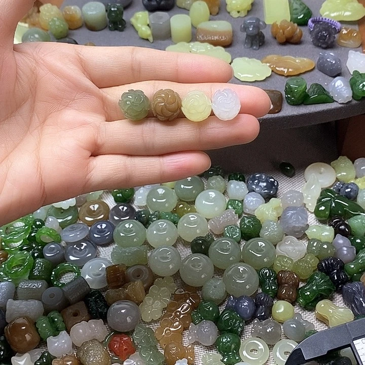 未镶嵌和田玉挂件花98一个多样性发其一