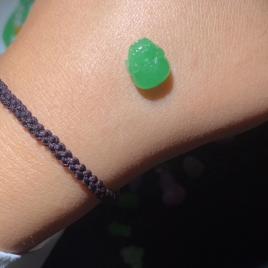 孙****翡翠散珠无镶嵌05