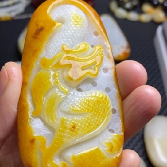 和田玉颈饰未镶嵌