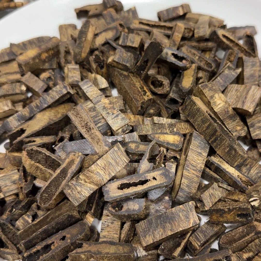 沉香木摆件海南棋楠沉香高油边角块料100