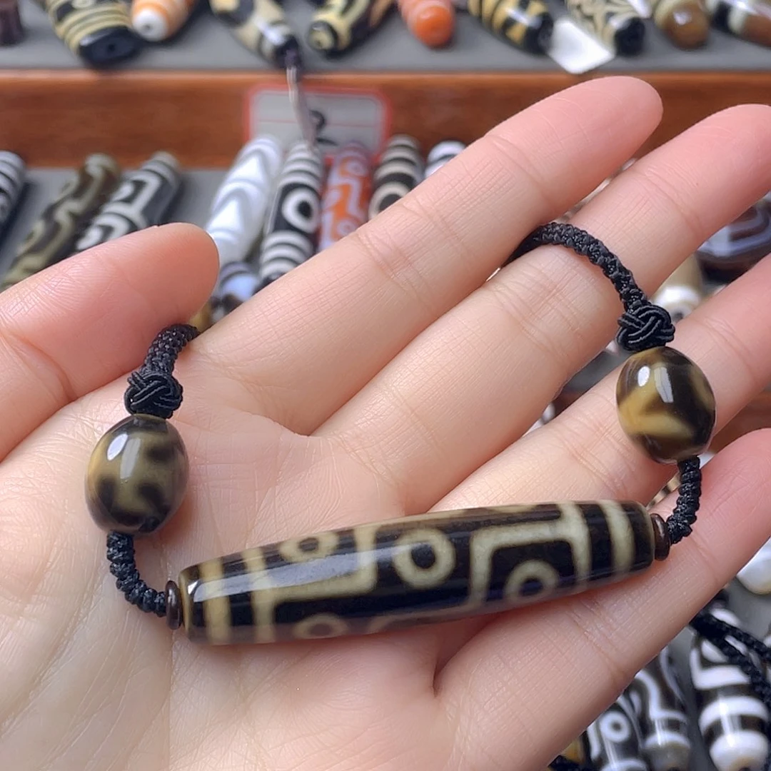 未镶嵌颈饰玛瑙/玉髓胡*