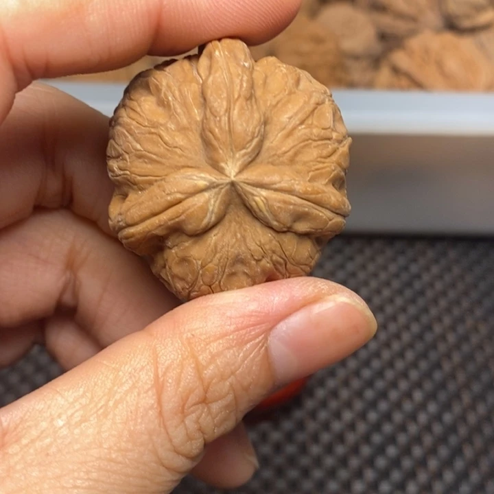 阿***瀚吊坠文玩核桃文玩核桃异形单只