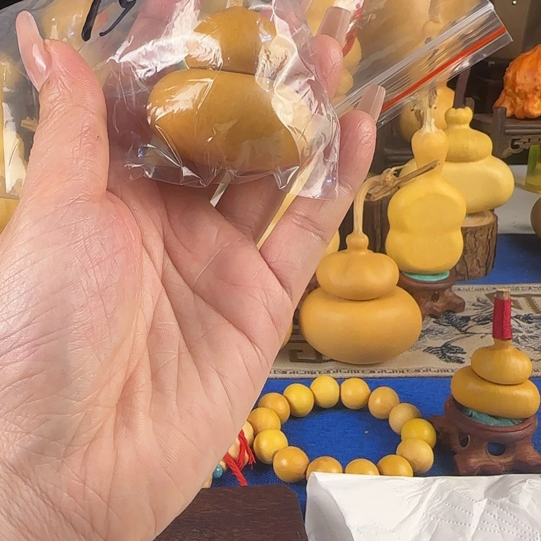姜***楠大叶紫檀（黑酸枝木类）
