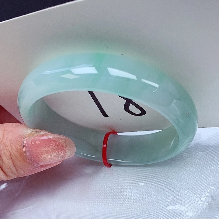 翡翠手镯（贵妃镯）未镶嵌翡翠