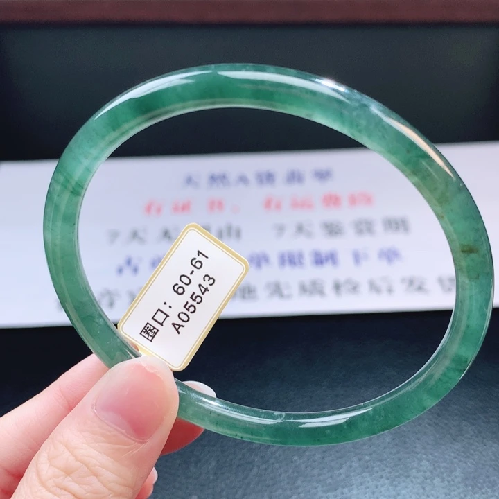 翡翠未镶嵌手镯翡翠手镯115